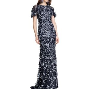 🔥Theia 3D Petals Appliqué Formal Gown